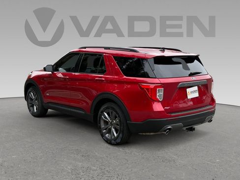 Used 2023 Ford Explorer XLT w/ Equipment Group 202A image 24