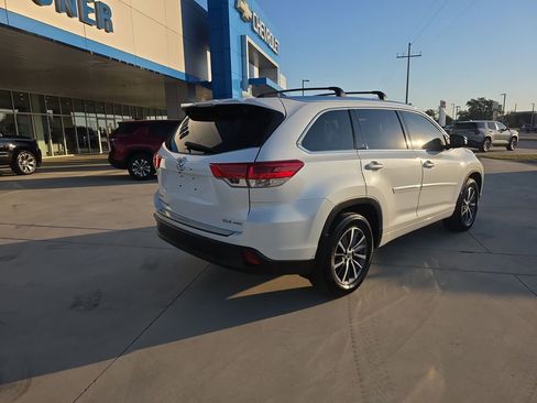 Used 2018 Toyota Highlander XLE w/ Protection Package #3 image 20
