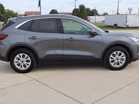 Used 2023 Ford Escape Active w/ Tech Pack #2 image 5