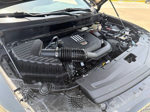 Used 2023 Cadillac XT6 Luxury FWD image 34