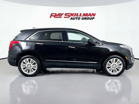 Used 2017 Cadillac XT5 Premium Luxury image 8