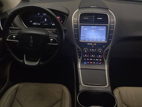 Used 2019 Lincoln Nautilus Reserve image 22