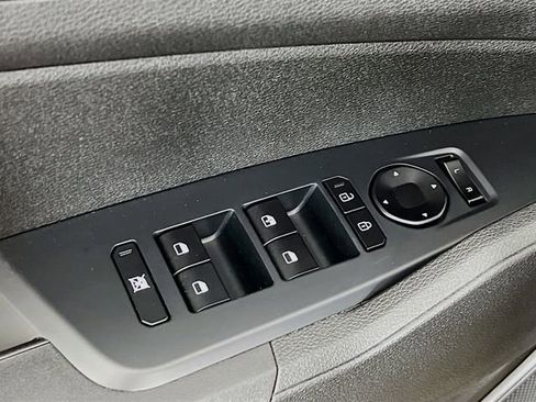 Used 2026 Kia Sportage LX w/ LX Convenience Package image 9