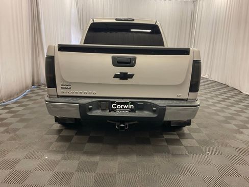 Used 2009 Chevrolet Silverado 1500 LT w/ Power Pack Plus AWD/4WD image 5