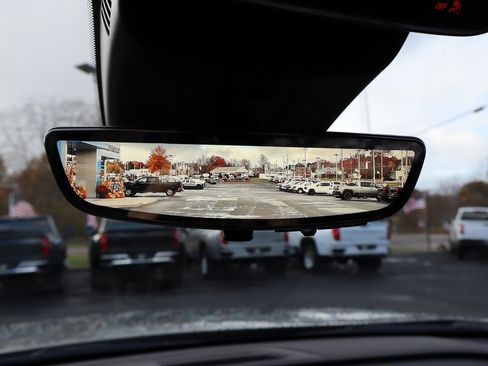 New 2026 Chevrolet Traverse RS image 20