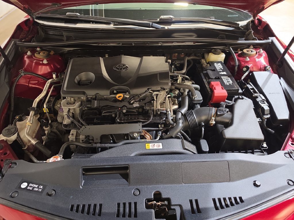 Used 2018 Toyota Camry XSE FWD image 18