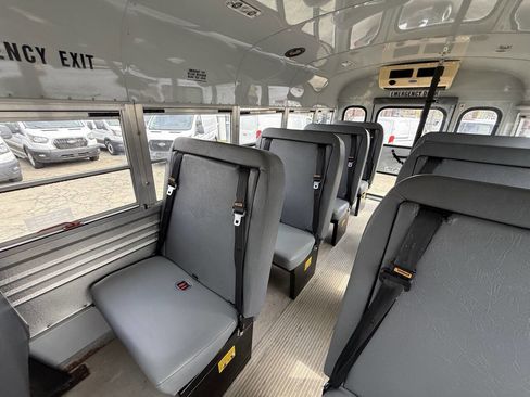 Used 2005 Chevrolet Express 3500 w/ School Bus Package image 10