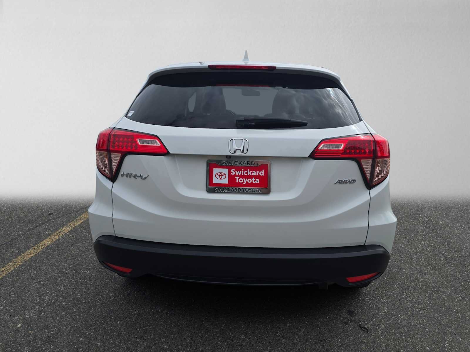 Used 2018 Honda HR-V EX image 4