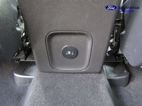Certified 2025 Ford Escape SE FWD image 39