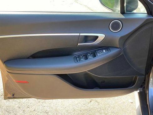 Used 2022 Hyundai Sonata SE FWD image 12