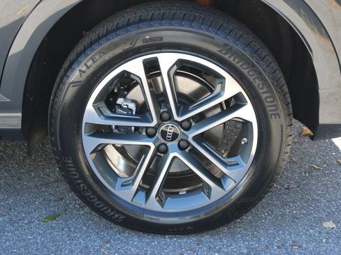 Used 2025 Audi Q5 Premium Plus w/ Premium Plus AWD/4WD image 36