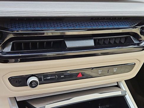 Certified 2025 BMW 330i xDrive Sedan w/ Premium Package image 17