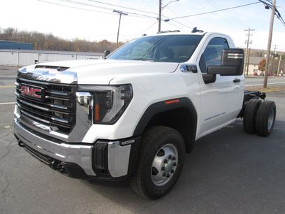 New 2026 GMC Sierra 3500 Pro