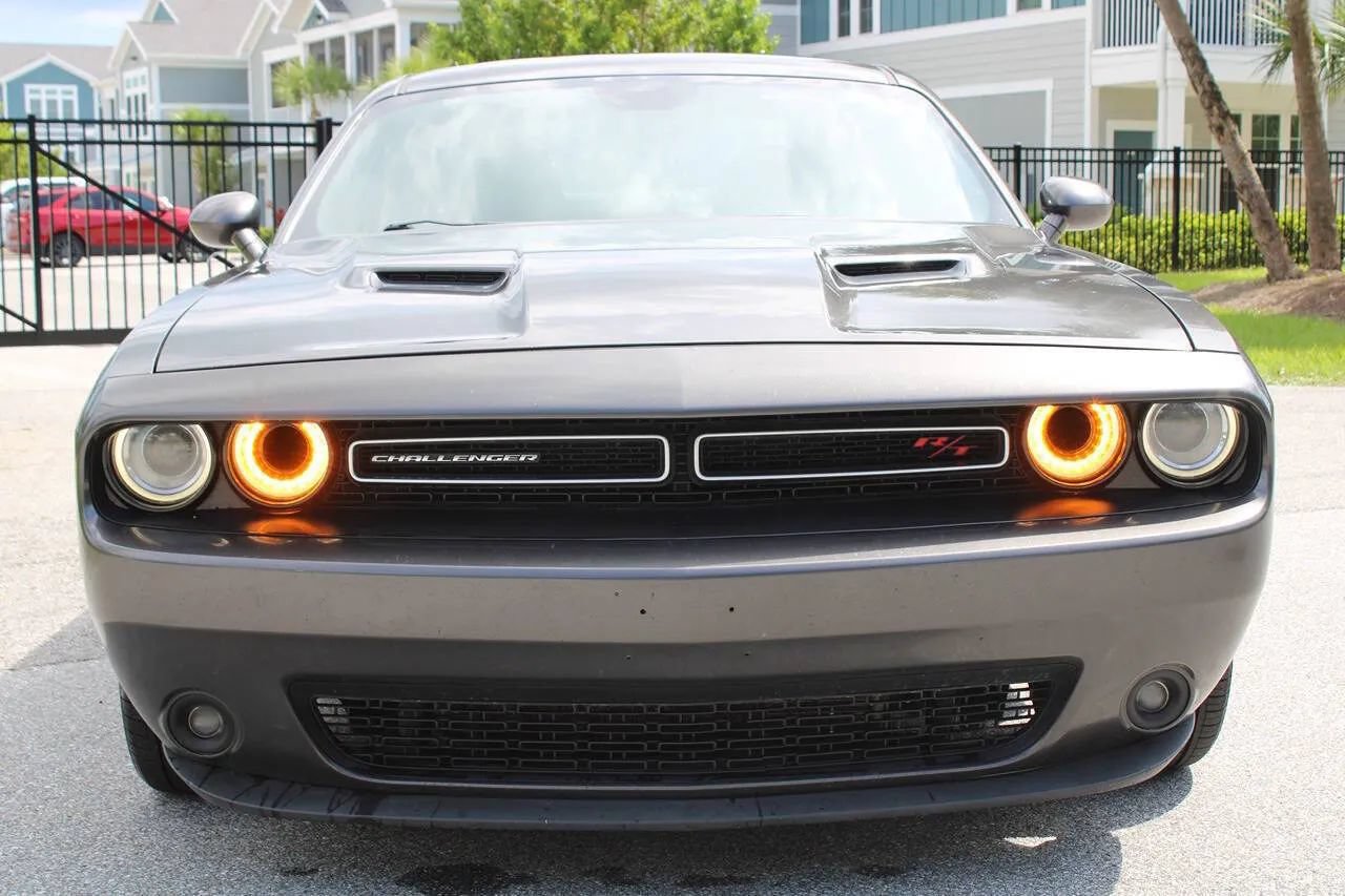 Used 2018 Dodge Challenger R/T Plus RWD image 2