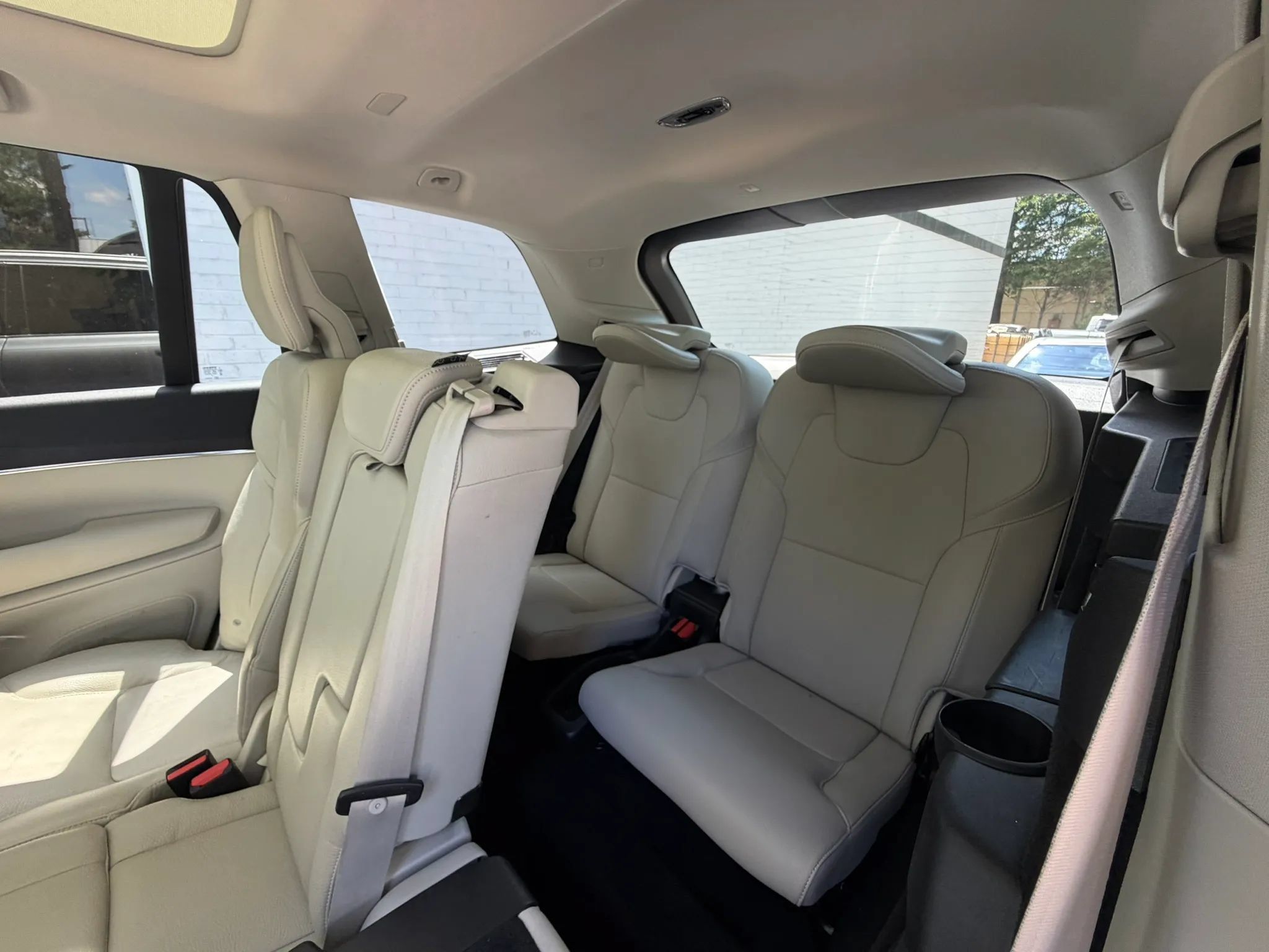 Used 2020 Volvo XC90 T6 Momentum w/ Protection Package Premier AWD/4WD image 22