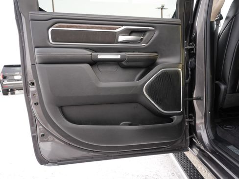 Used 2020 RAM 1500 Laramie image 22