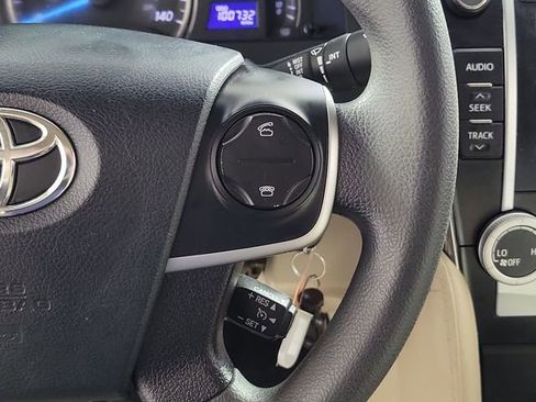 Used 2012 Toyota Camry LE FWD image 24