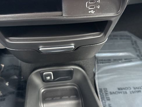 New 2026 Chrysler Pacifica Select image 12