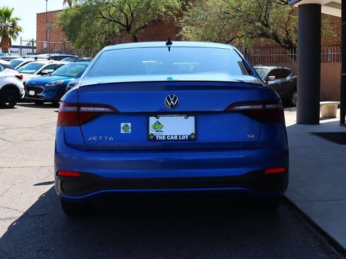 Used 2022 Volkswagen Jetta SE FWD image 12