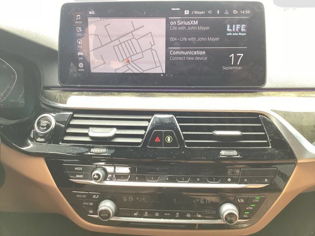 Used 2021 BMW 530i xDrive w/ Convenience Package AWD/4WD image 10