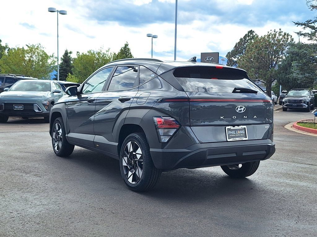 Certified 2025 Hyundai Kona SEL AWD/4WD image 5