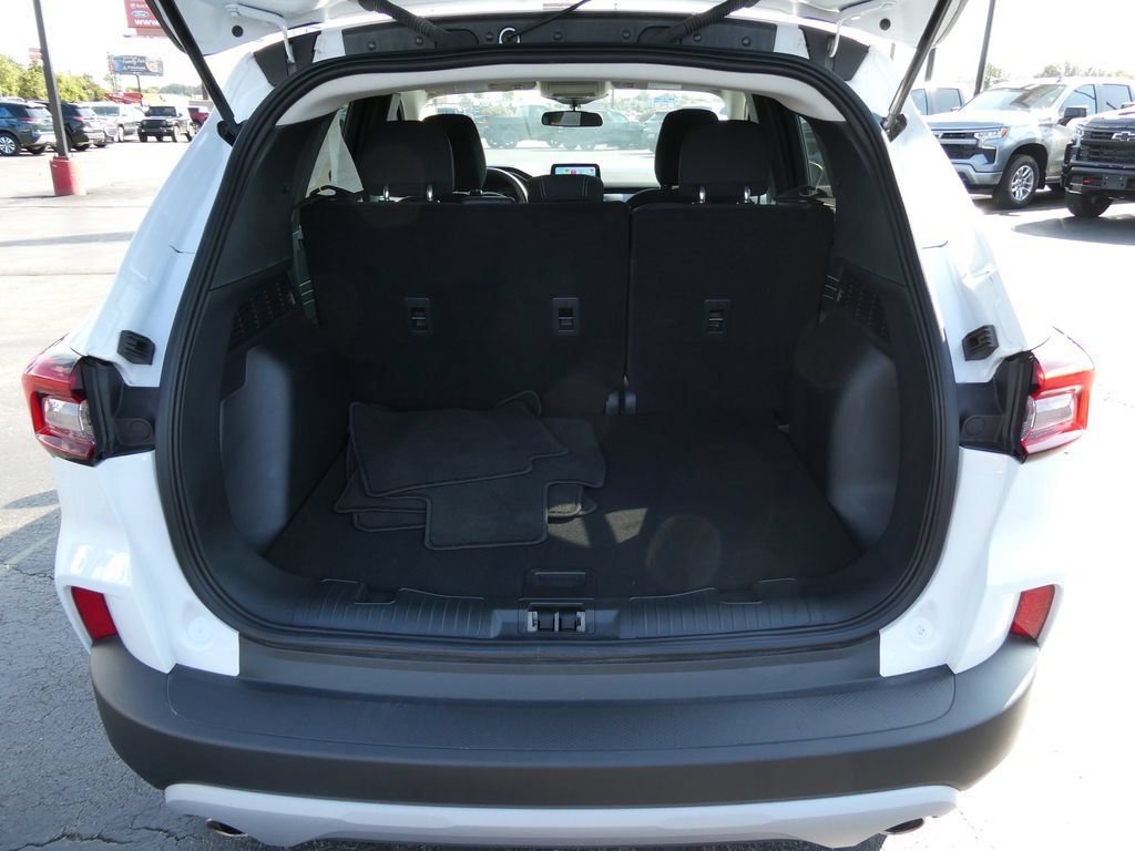 Used 2025 Ford Escape Active w/ Cold Weather Package AWD/4WD image 18