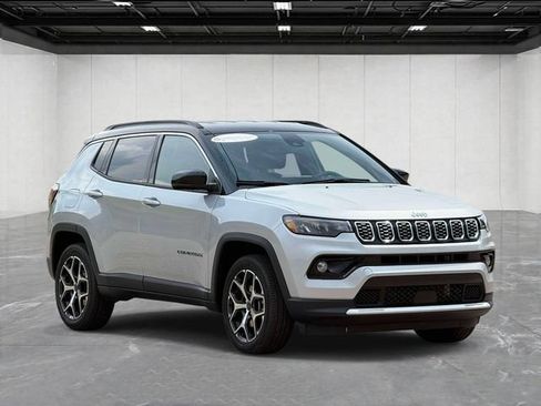 Certified 2025 Jeep Compass Limited AWD/4WD image 7