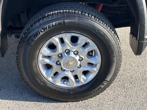 Used 2025 Chevrolet Silverado 2500 LT w/ All Star Edition AWD/4WD image 7
