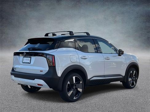 New 2026 Nissan Kicks SR image 2