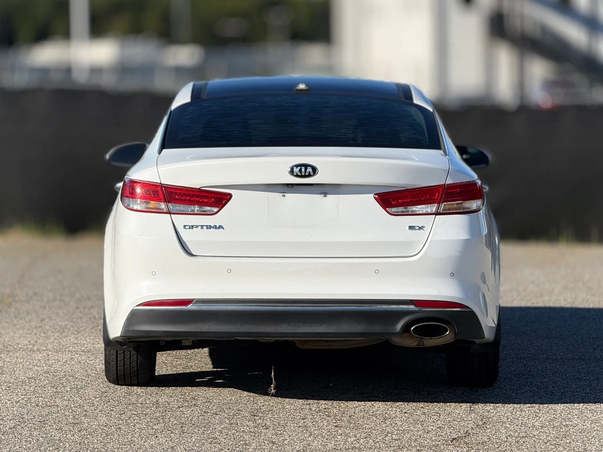 Used 2016 Kia Optima EX w/ Option Group 040 FWD image 4