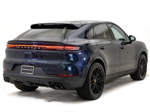 Certified 2026 Porsche Cayenne Coupe AWD/4WD image 30