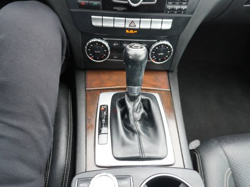 Used 2014 Mercedes-Benz C 250 Coupe image 29