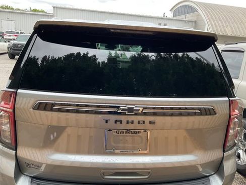 Used 2023 Chevrolet Tahoe Z71 w/ Luxury Package AWD/4WD image 5