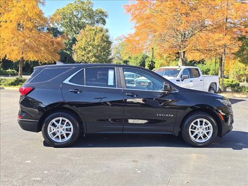 Certified 2024 Chevrolet Equinox LT image 2