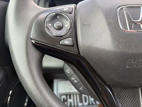 Used 2018 Honda HR-V EX image 18
