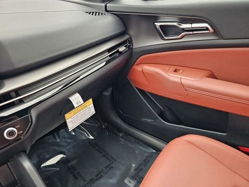 New 2026 Kia Sportage SX FWD image 28