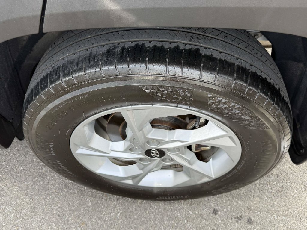 Certified 2023 Hyundai Tucson SEL AWD/4WD image 10