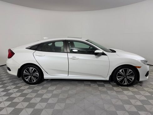 Used 2016 Honda Civic EX-T image 4