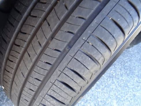 Used 2024 Volkswagen Jetta SE image 34