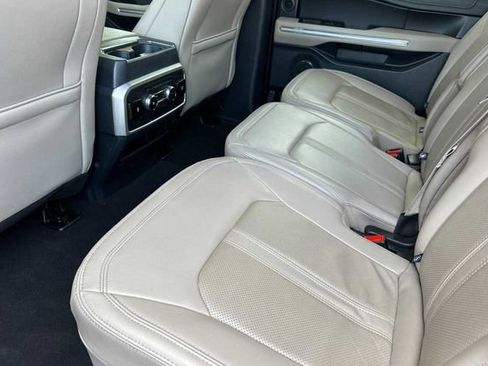 Used 2024 Ford Expedition Max Limited image 11