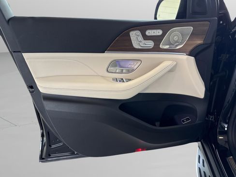 New 2026 Mercedes-Benz GLS 450 GLS 450 image 48