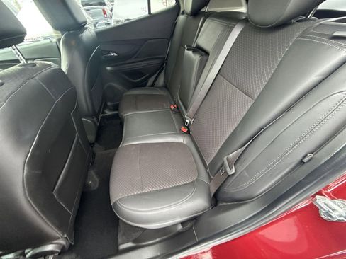 Used 2018 Buick Encore Preferred image 28