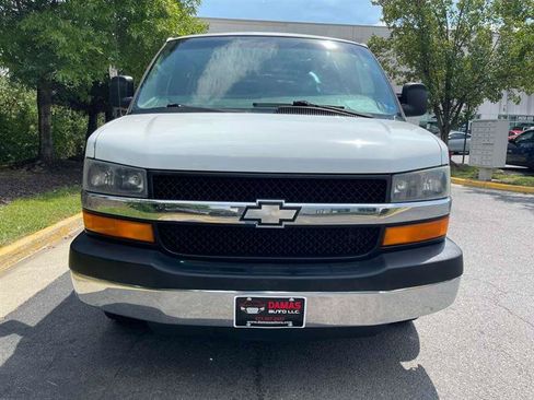 Used 2007 Chevrolet Express 3500 Extended RWD image 3