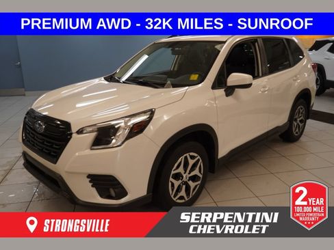 Used 2023 Subaru Forester Premium AWD/4WD image 1