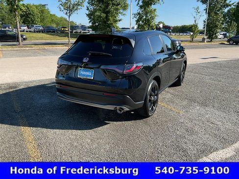 Certified 2025 Honda HR-V Sport image 6