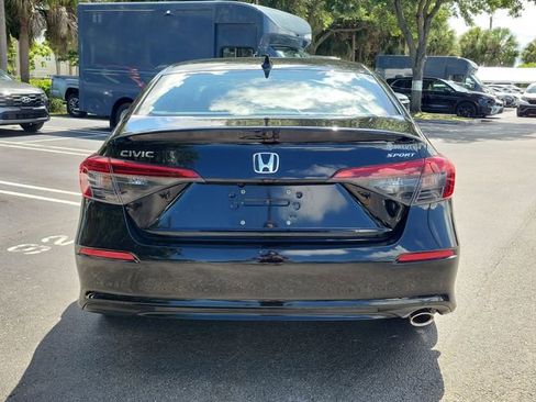 Used 2023 Honda Civic Sport image 5