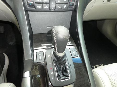 Used 2013 Acura TSX Sedan FWD image 11