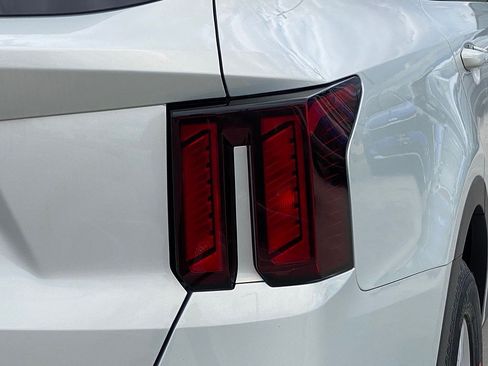 New 2026 Kia Sorento LX FWD image 4