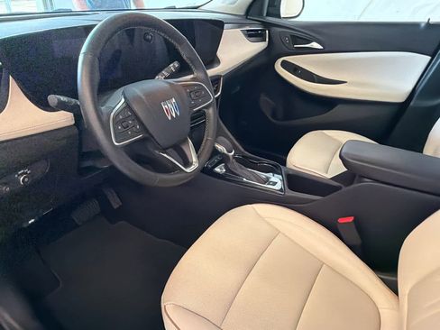 Used 2024 Buick Encore GX Avenir w/ Avenir Convenience Package FWD image 15