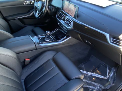 Used 2020 BMW X5 xDrive40i w/ Premium Package image 9